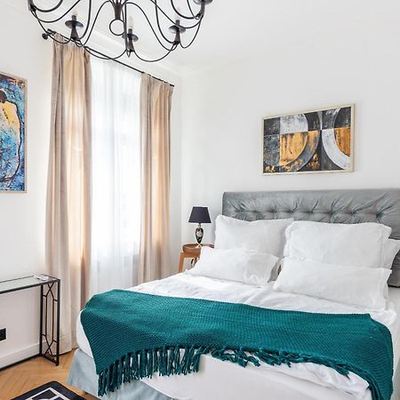 Luxury Apartment With A Balcony And A Terrace Praga Exterior foto