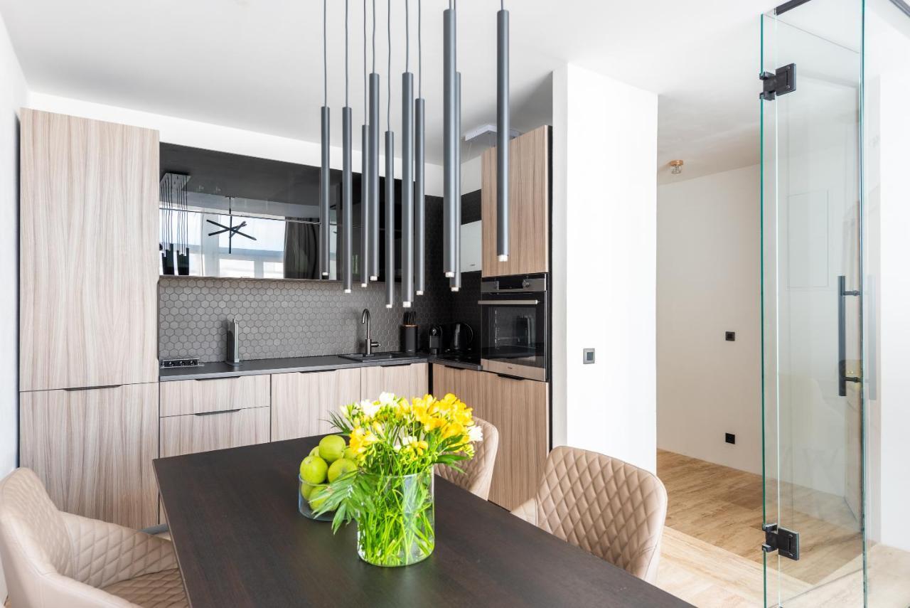 Luxury Apartment With A Balcony And A Terrace Praga Exterior foto